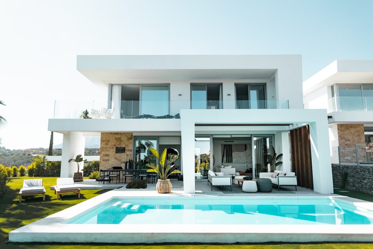 Waterfront Modern Estate at 123 Bayview Drive, Miami